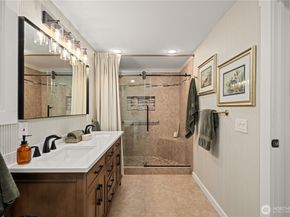 1824 180th Avenue NE, Bellevue WA 98008