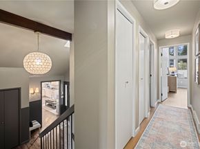 1824 180th Avenue NE, Bellevue WA 98008