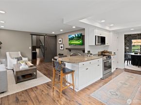 1824 180th Avenue NE, Bellevue WA 98008