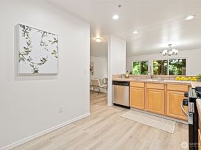 4126 214th Street SW B, Mountlake Terrace WA 98043
