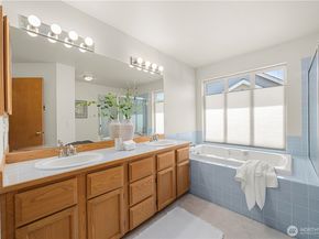 34656 10th Pl SW, Federal Way WA 98023