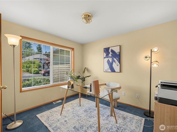 34656 10th Pl SW, Federal Way WA 98023