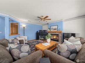 34656 10th Pl SW, Federal Way WA 98023