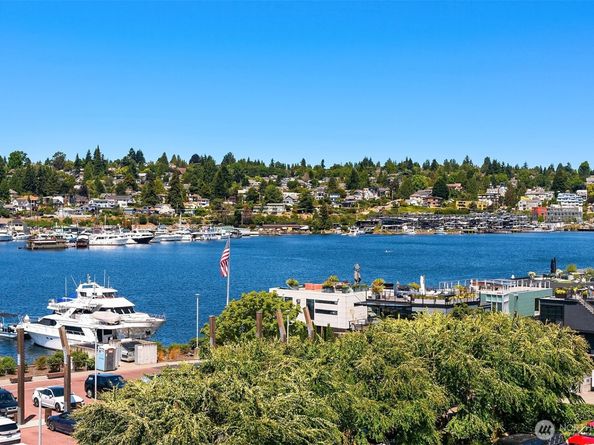 2804 Fairview Avenue E, Seattle WA 98102