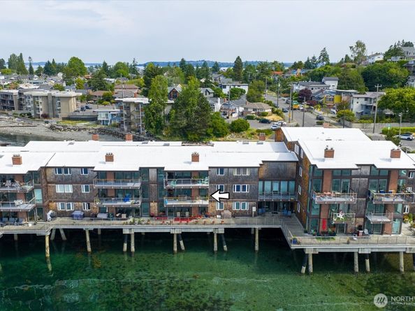 3717 Beach Drive SW 207, Seattle WA 98116