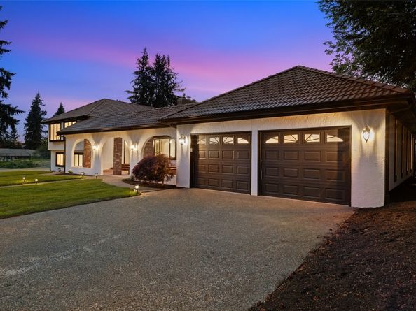 315 241st Street SW, Bothell WA 98021