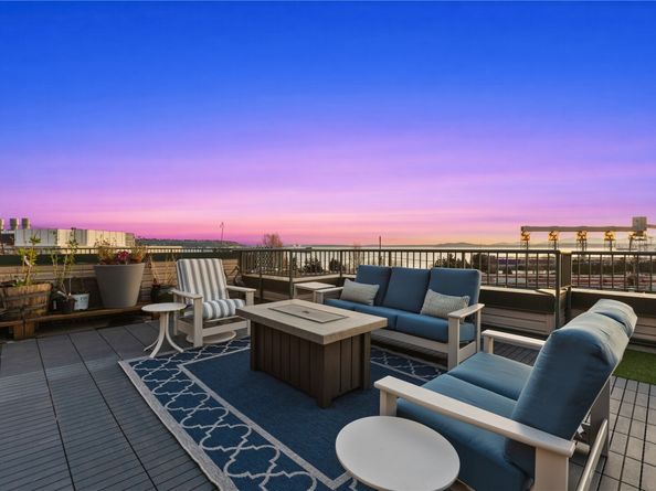 524 6th Avenue W 407, Seattle WA 98119