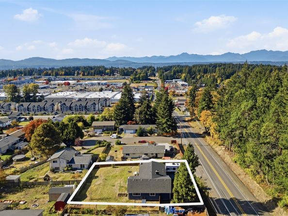 1633 NE Riddell Road, Bremerton WA 98310