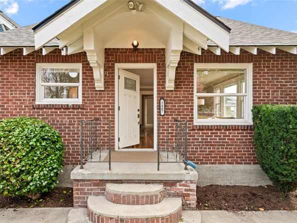 2407 Lombard Avenue A, Everett WA 98201