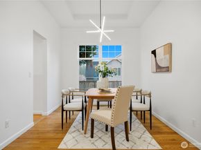 25024 SE 41st Drive, Sammamish WA 98029