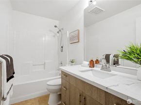 25024 SE 41st Drive, Sammamish WA 98029