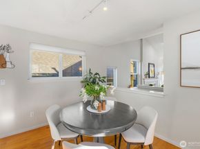 5121 27th Avenue NE, Seattle WA 98105