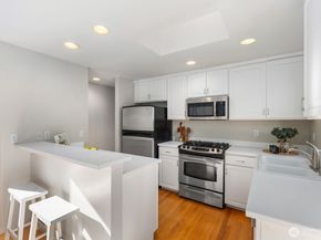 5121 27th Avenue NE, Seattle WA 98105