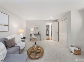 5121 27th Avenue NE, Seattle WA 98105