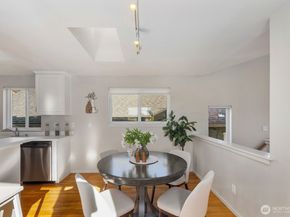 5121 27th Avenue NE, Seattle WA 98105