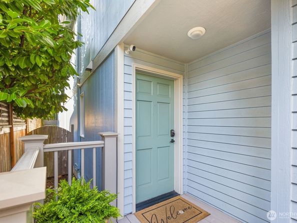 5121 27th Avenue NE, Seattle WA 98105