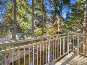 10014 NE 127th Place A201, Kirkland WA 98034