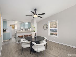 10014 NE 127th Place A201, Kirkland WA 98034