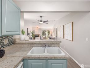 10014 NE 127th Place A201, Kirkland WA 98034