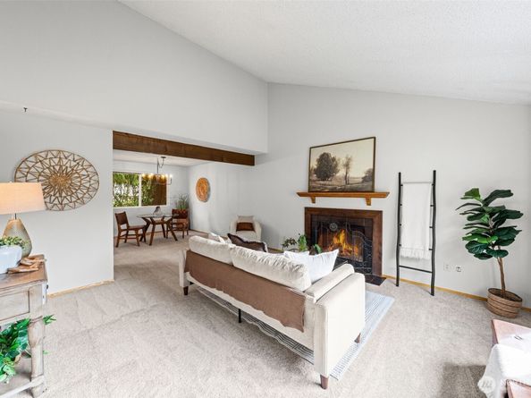 2204 SW 308th Street, Federal Way WA 98023