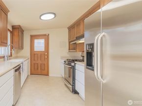 11834 8th Avenue S, Seattle WA 98168