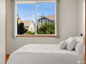 18130 Sunrise Ridge Avenue NE, Poulsbo WA 98370