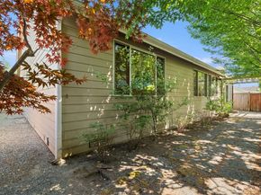 18130 Sunrise Ridge Avenue NE, Poulsbo WA 98370
