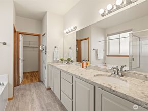 18130 Sunrise Ridge Avenue NE, Poulsbo WA 98370