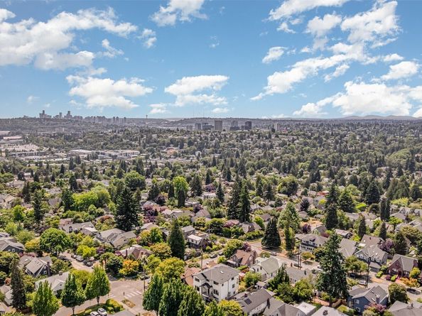 6209 32nd Avenue NE, Seattle WA 98115