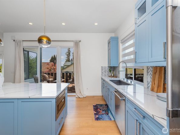 6209 32nd Avenue NE, Seattle WA 98115