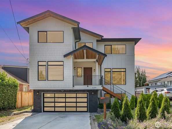 6209 32nd Avenue NE, Seattle WA 98115
