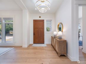 6209 32nd Avenue NE, Seattle WA 98115