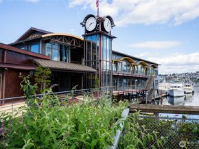 2144 N Westlake Avenue N 01DO7, Seattle WA 98109