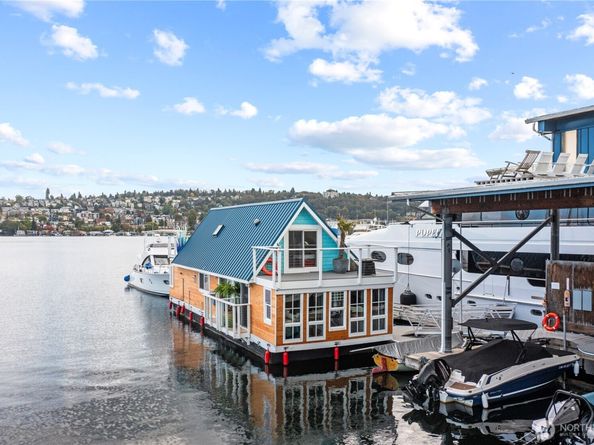 2144 N Westlake Avenue N 01DO7, Seattle WA 98109