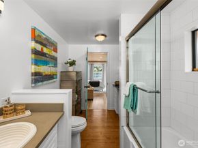 2144 N Westlake Avenue N 01DO7, Seattle WA 98109
