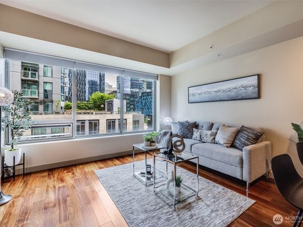 900 Lenora Street W402, Seattle WA 98121