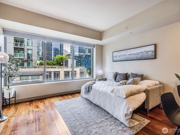 900 Lenora Street W402, Seattle WA 98121