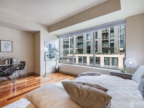 900 Lenora Street W402, Seattle WA 98121