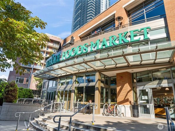 900 Lenora Street W402, Seattle WA 98121