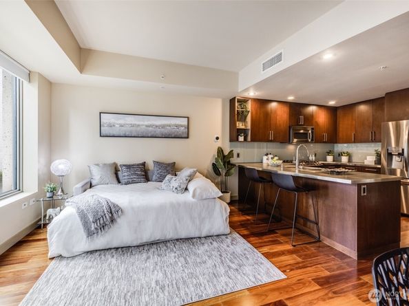 900 Lenora Street W402, Seattle WA 98121