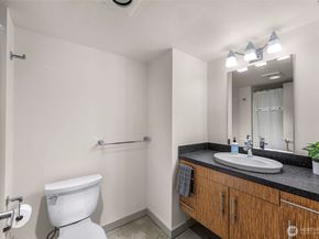 401 9th Avenue N 410, Seattle WA 98109
