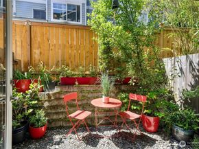 4795 35th Avenue S B, Seattle WA 98118