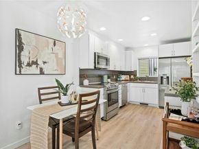 4795 35th Avenue S B, Seattle WA 98118