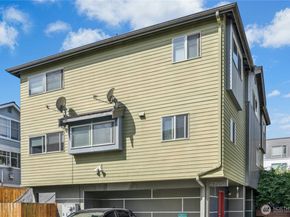 4795 35th Avenue S B, Seattle WA 98118