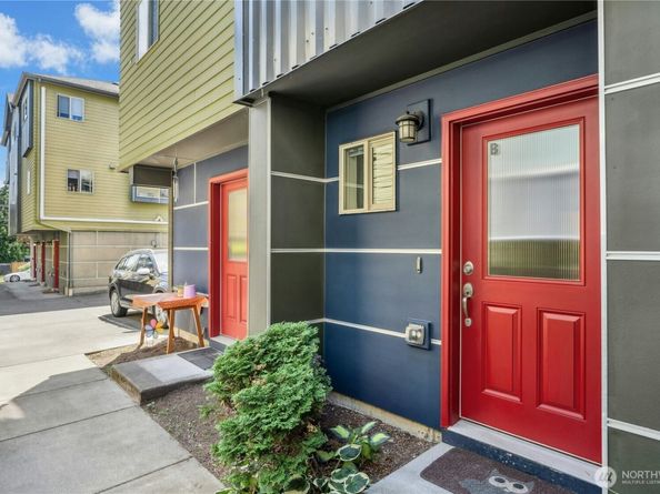 4795 35th Avenue S B, Seattle WA 98118