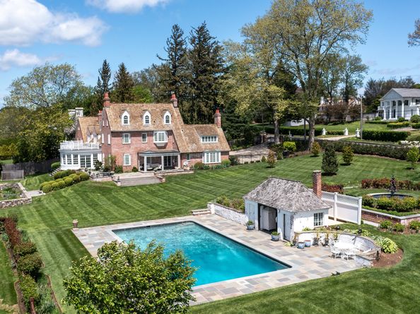 828 Sasco Hill Road, Fairfield CT 06824