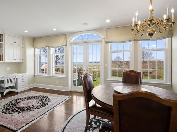 828 Sasco Hill Road, Fairfield CT 06824