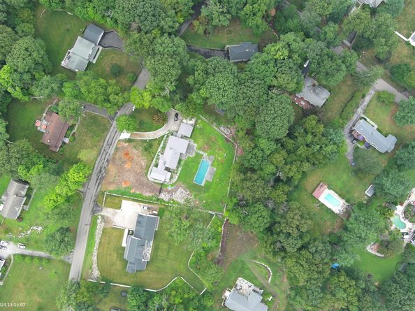 113 Woodbrook Drive, Stamford CT 06907