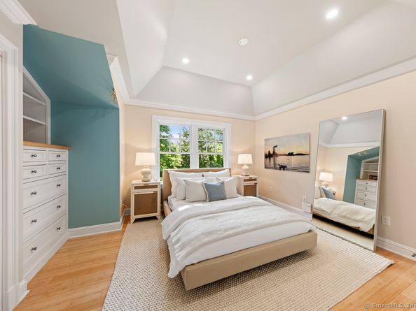 260 Hillspoint Road, Westport CT 06880