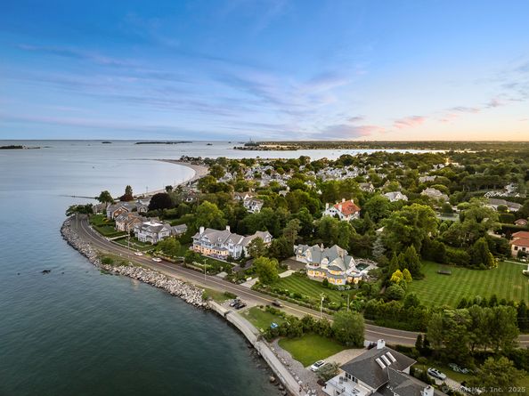 260 Hillspoint Road, Westport CT 06880
